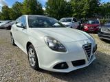Alfa Romeo Giulietta Turismo SHZ* Leder* Xenon* - weiße Alfa Romeo Giulietta