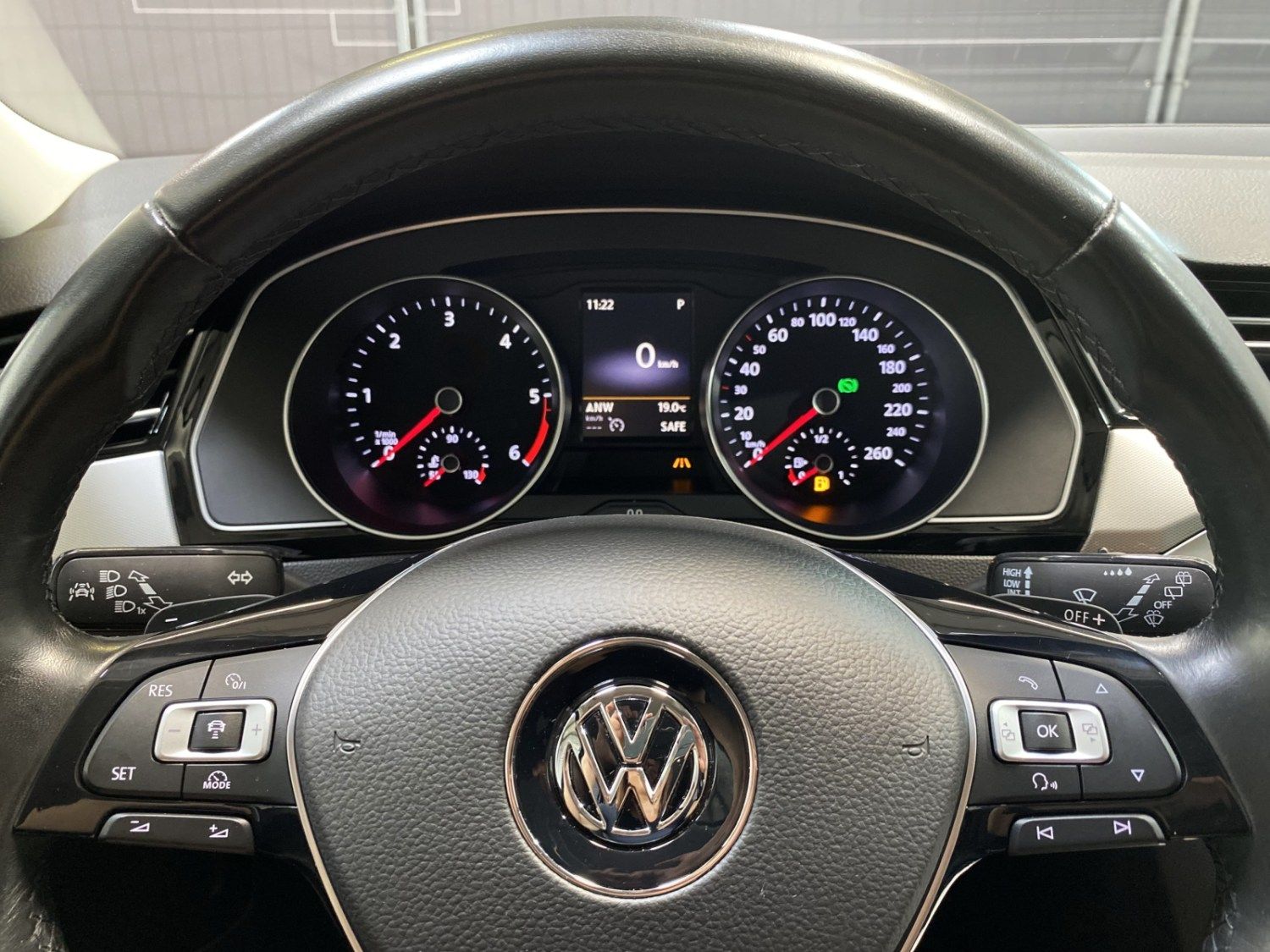 Fahrzeugabbildung Volkswagen Passat 2.0 TDI #LED#360°#ACC#Navi#AHK#Spur