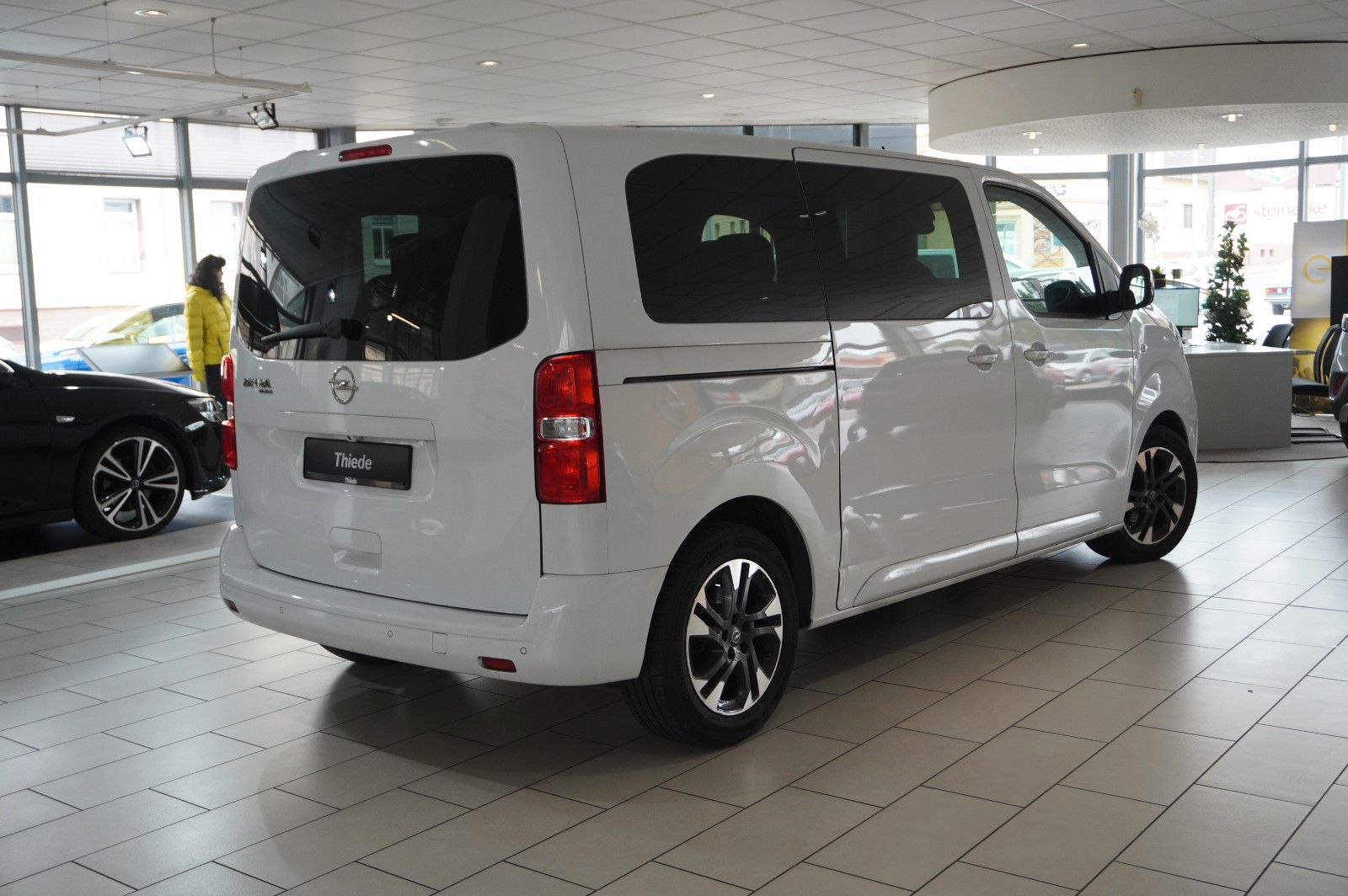 Fahrzeugabbildung Opel Zafira Life Tourer 2.0D "M" NAVI/LED/KAMERA/SHZ