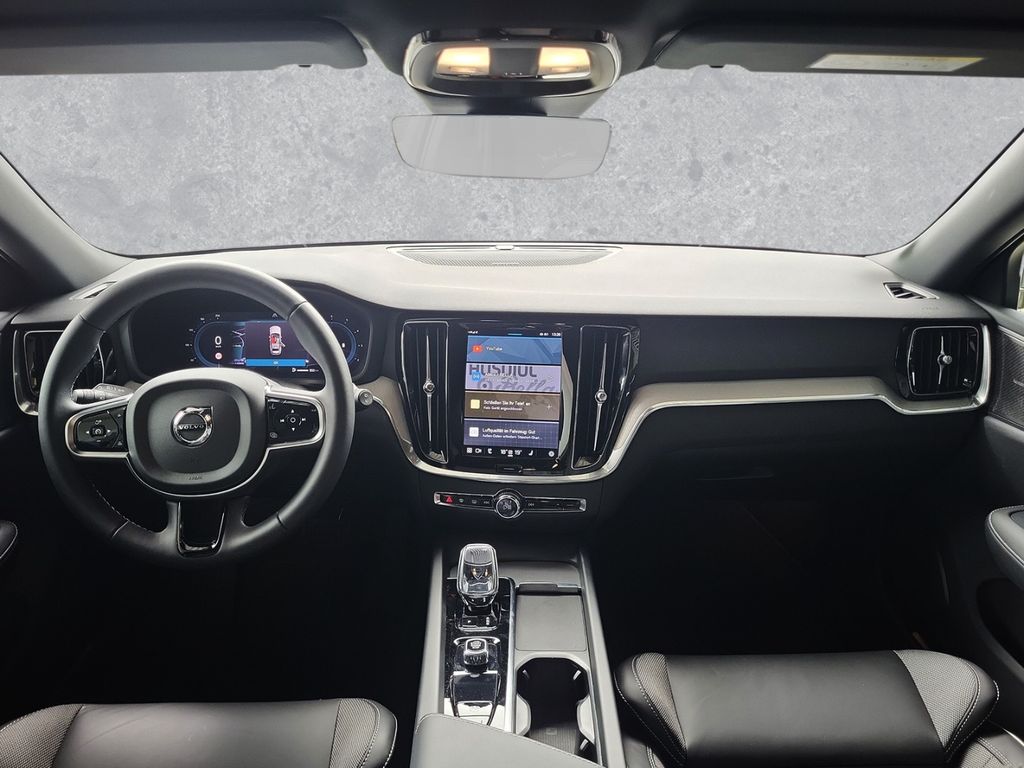 Volvo V60 Kombi  Plus Dark B4 Diesel EU6d Harmon Kardo