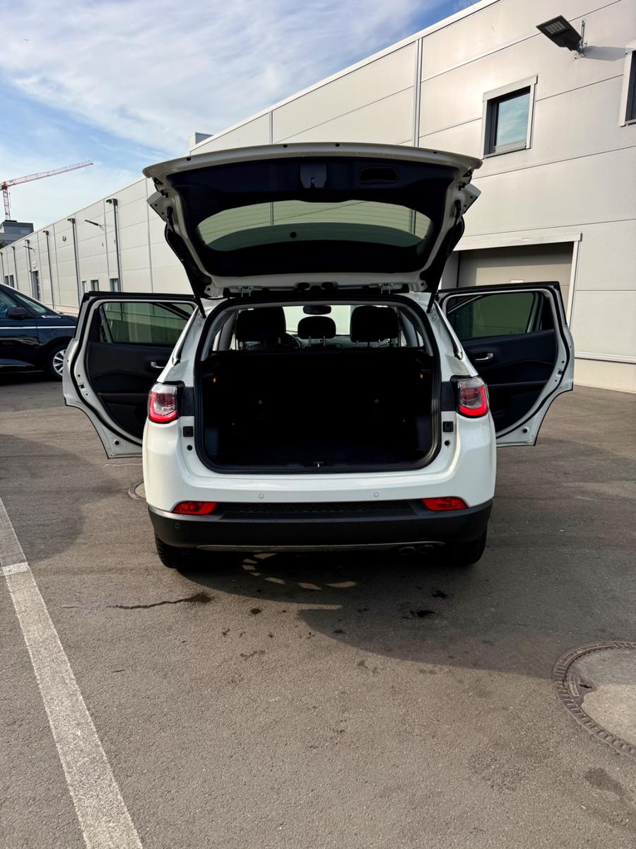 Jeep Compass 1.3 T-GDI 110kW Limited DCT Limited