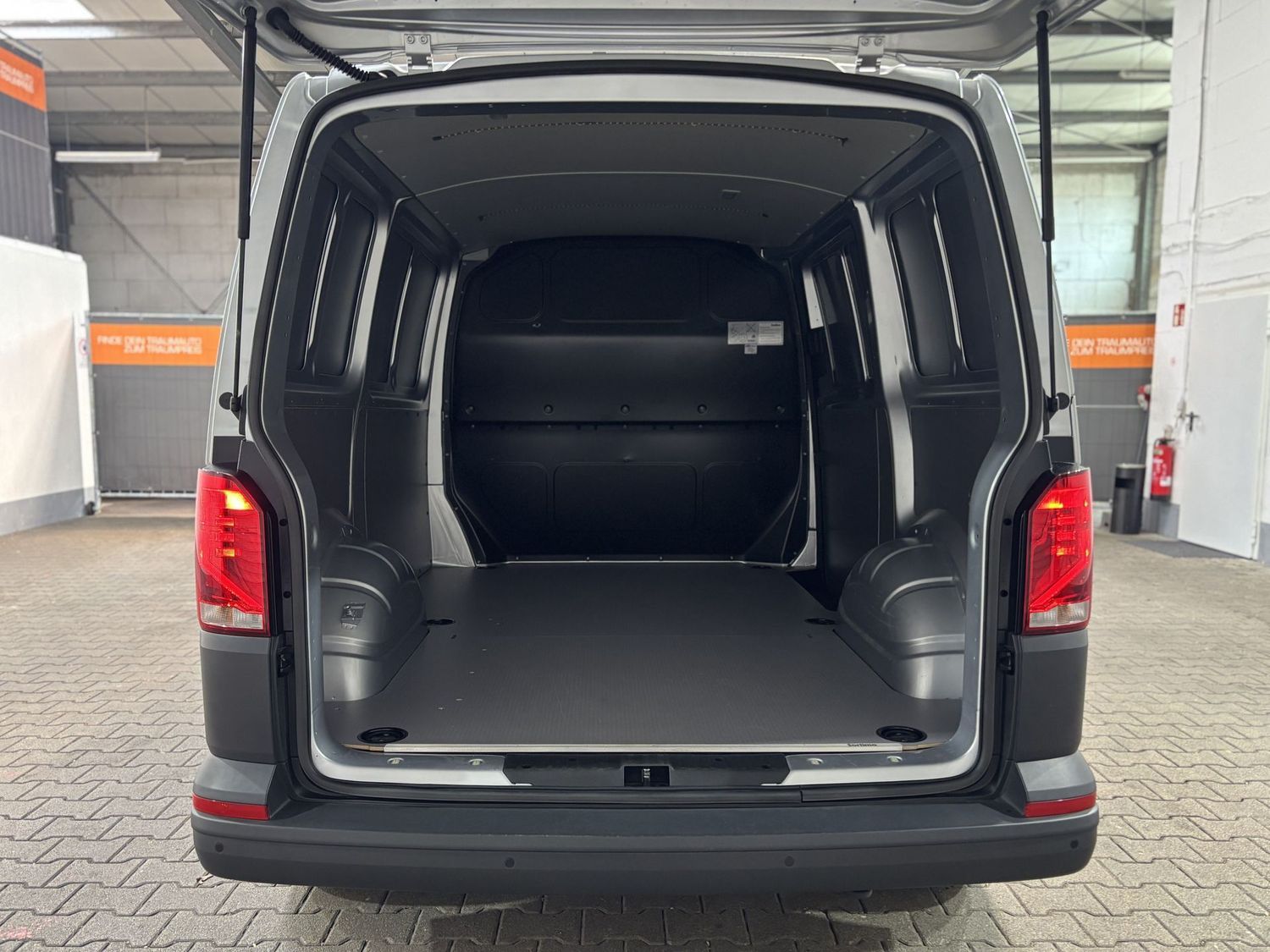 Fahrzeugabbildung Volkswagen T6 Transporter 2.0TDI#DSG#Klima#ACC#Kamera#St.Hz