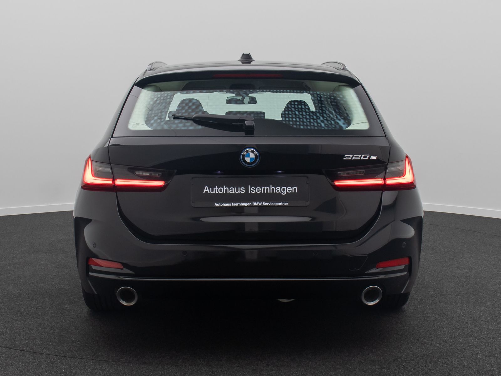 Fahrzeugabbildung BMW 320e GeschwindigReg AHK HiFi PDC CockpitPlus DAB