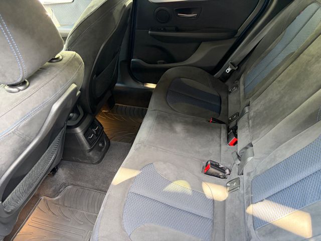 Fahrzeugabbildung BMW 220 Active Tourer 220 i M Sport Automatik
