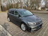 Volkswagen Touran 2.0 TDI Highline R Line LED AHK 7 Sitz - VW Touran Gebrauchtwagen in Ludwigshafen