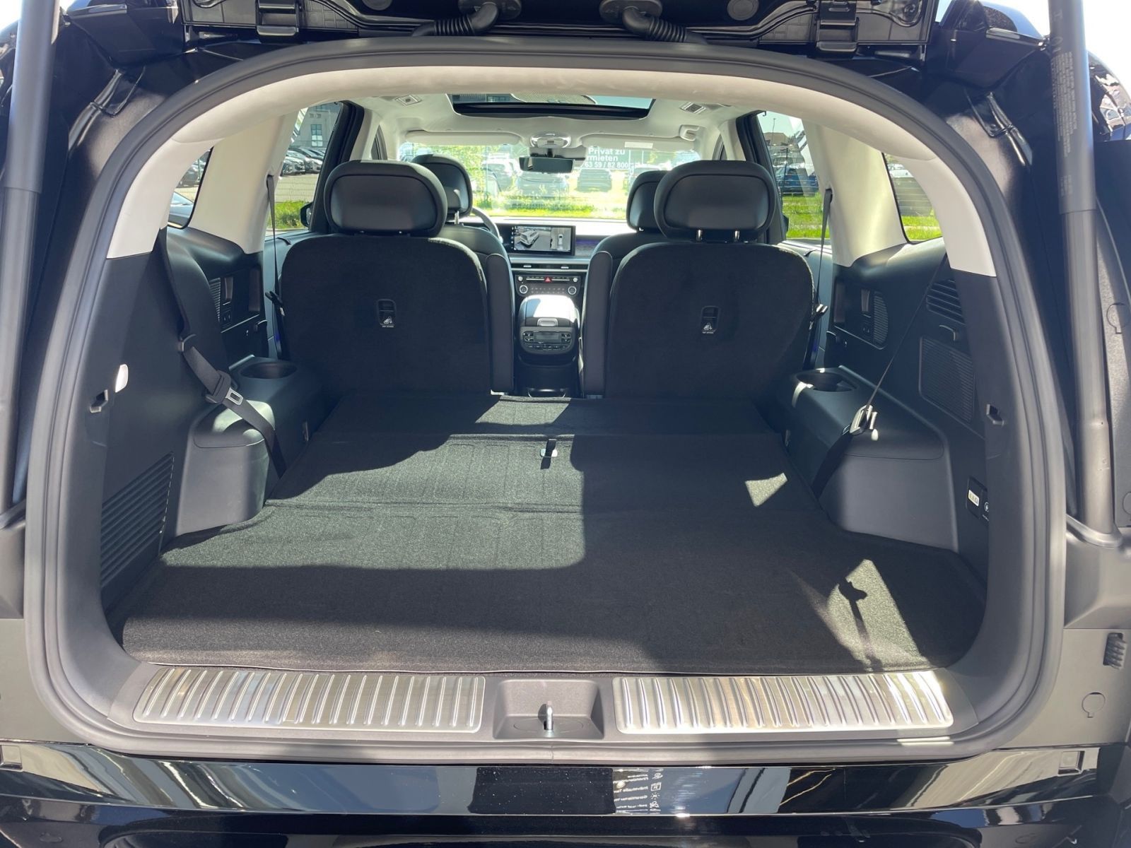 Fahrzeugabbildung Hyundai IONIQ 9 UNIQ 110 kWh 4WD 6-Sitzer Panno Relax
