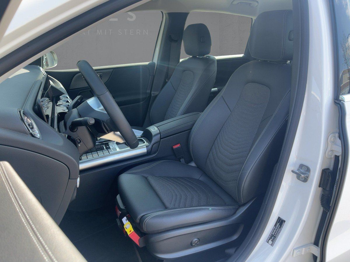 Fahrzeugabbildung Mercedes-Benz B 180 LED/Navi/Kamera/Memory/MBUX