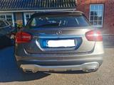 Mercedes-Benz GLA 220 d DCT - - Mercedes-Benz GLA 220 von privat