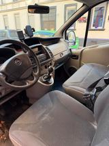 Opel Vivaro - gebrauchte Opel Vivaro aus dem Jahr 2011