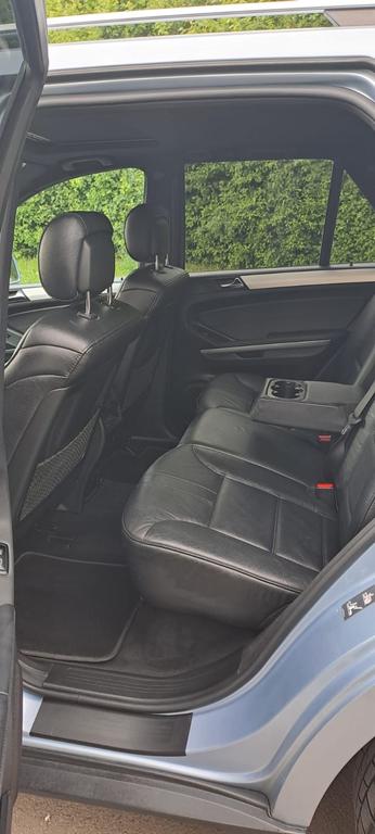 Mercedes-Benz ML 300