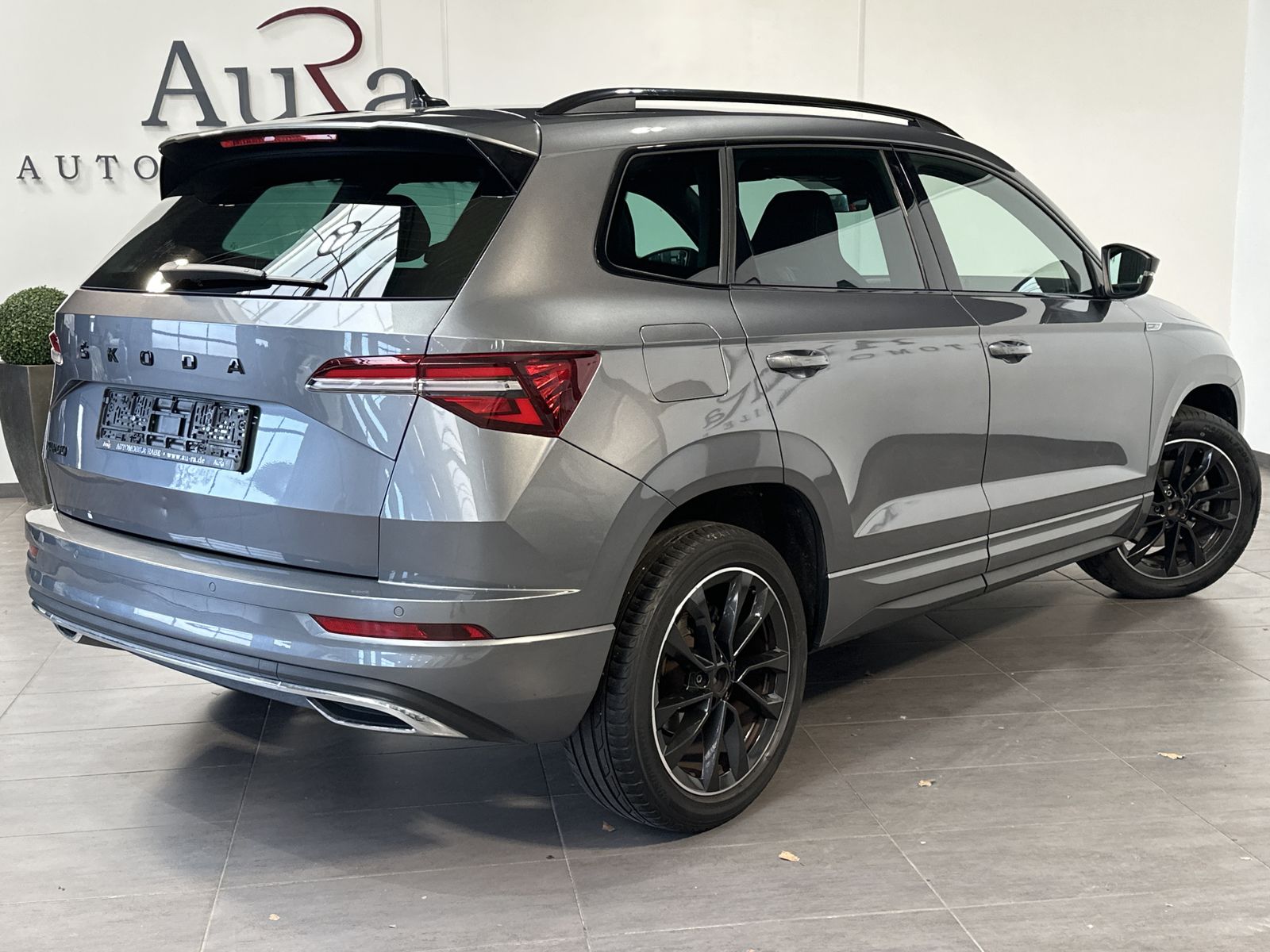 Fahrzeugabbildung SKODA Karoq 1.5 TSI DSG Sportline NAV+LED+AHK+VCOCK+PP