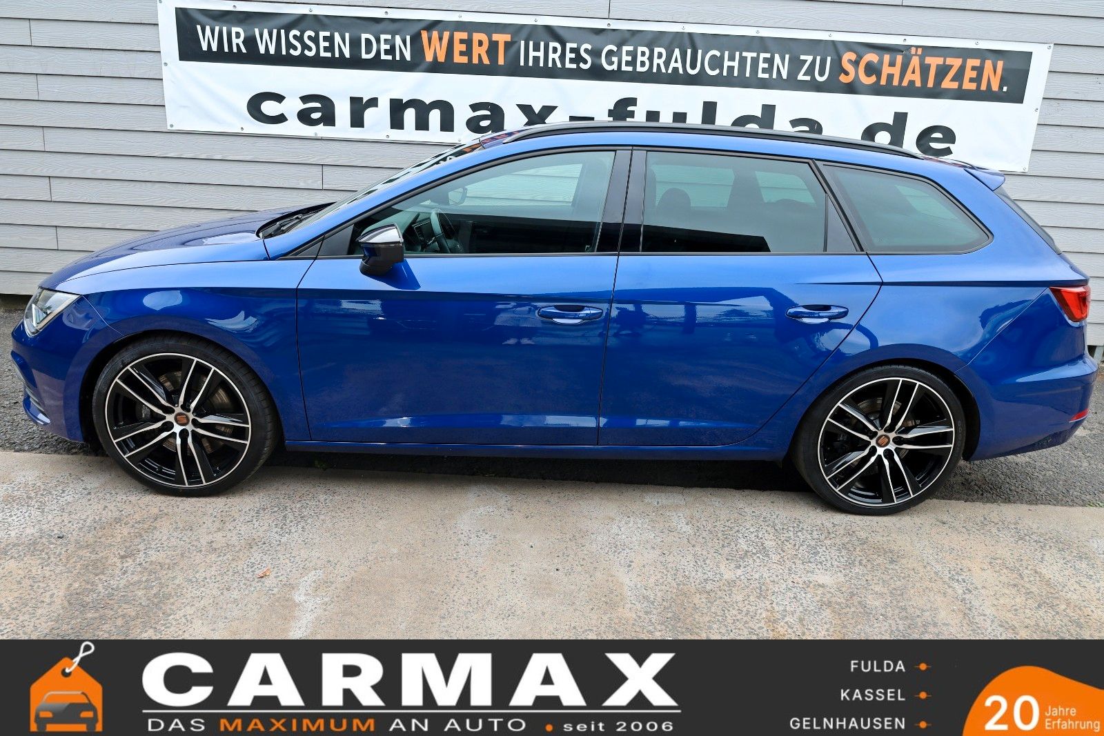 Fahrzeugabbildung SEAT Leon ST Cupra 300 4Drive Navi,LED,Kamera,ACC,DCC