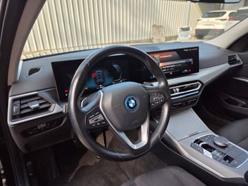 BMW 320 - 12