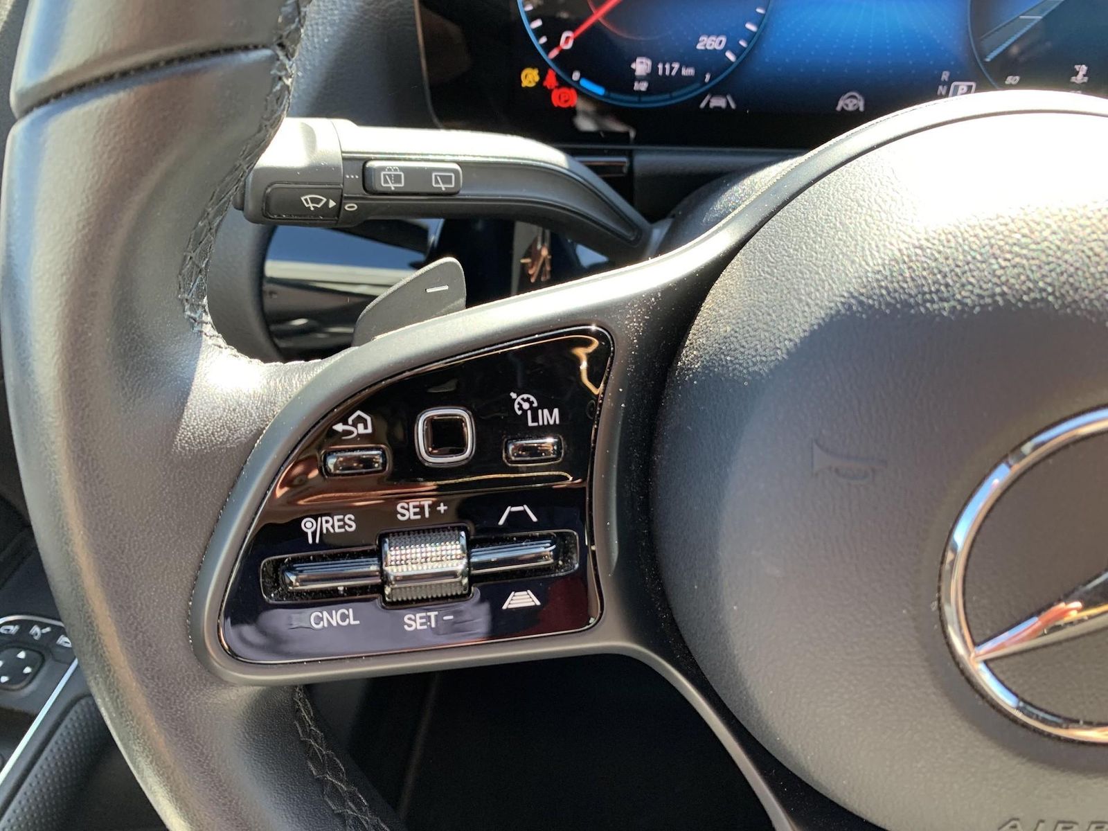 Mercedes-Benz GLA 200d 4MATIC Navi+Widescreen+Kamera+elKlappe foto 18
