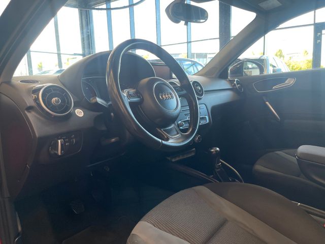Audi A1 design *Klima*Navi*Xenon*SZHZ*