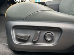 TOYOTA 4-Runner Trailhunter *On Stock*