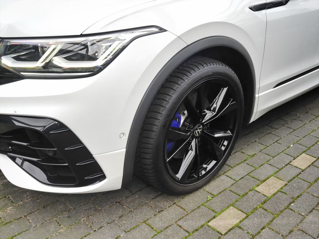 Volkswagen Tiguan 2.0 TSI R 4M Panorama Matrix AHK DCC SHZ foto 5