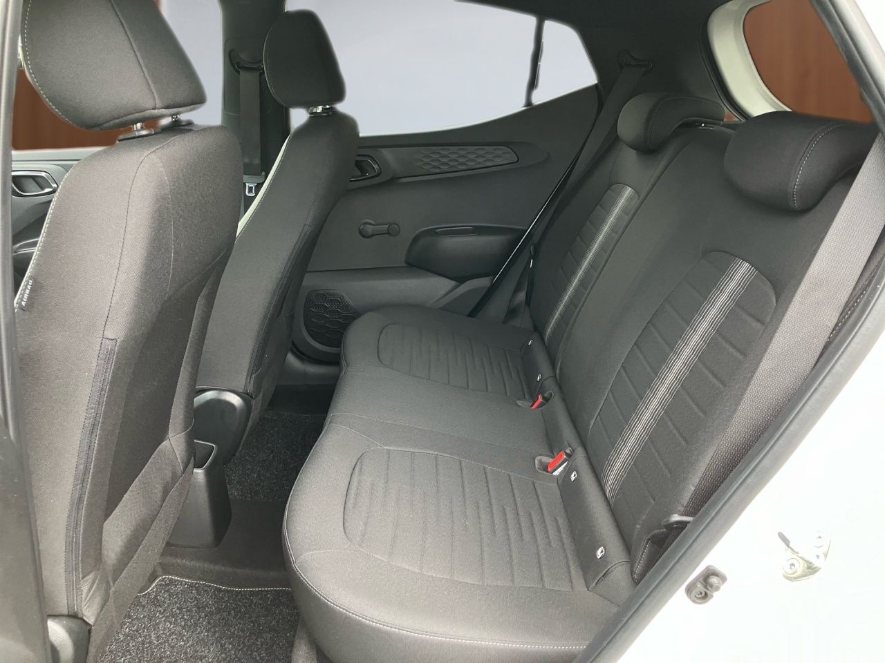 Fahrzeugabbildung Hyundai i10 CONNECT & GO *KAMERA*NAVI*SHZ*LHZ*DAB+RADIO*