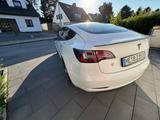 Tesla Model 3 RWD Standard Range 1. Hand TOP ZUSTAND - Tesla Model 3 in Düsseldorf