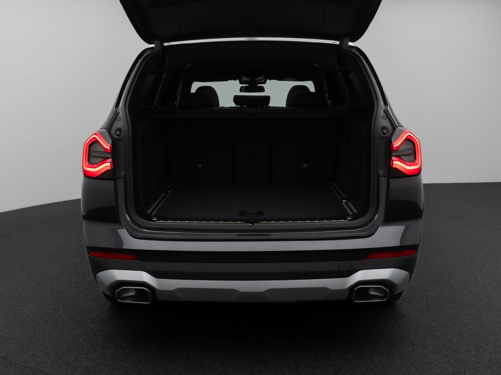 Fahrzeugabbildung BMW X3 xD20d Panor Kamera DAB HiFi Komfort Sport 19"