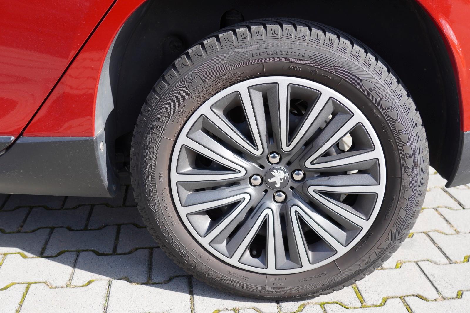 Peugeot 2008 Active MIT 3 JAHREN GARANTIE !!!