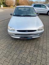Ford Escort aus 1. Hand 103tkm gelaufen TÜ... - Ford Escort: Sportwagen