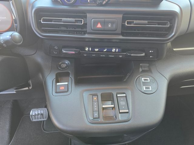 Fahrzeugabbildung Fiat Doblò 4 Kombi XL Rollstuhlgerecht Rollstuhlrampe