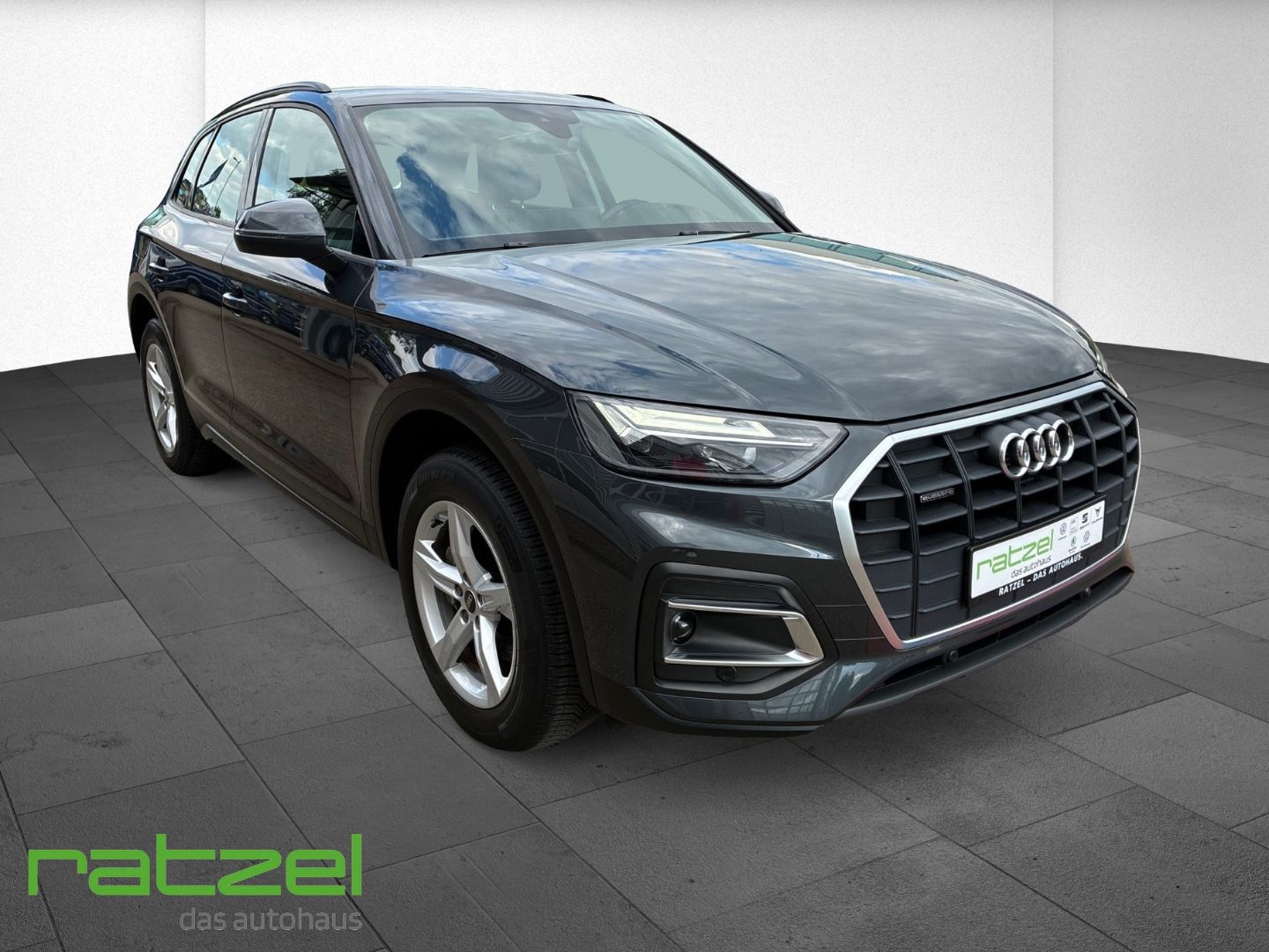 Fahrzeugabbildung Audi Q5 40 TDI quattro S tronic Navi LED RFK Virtual