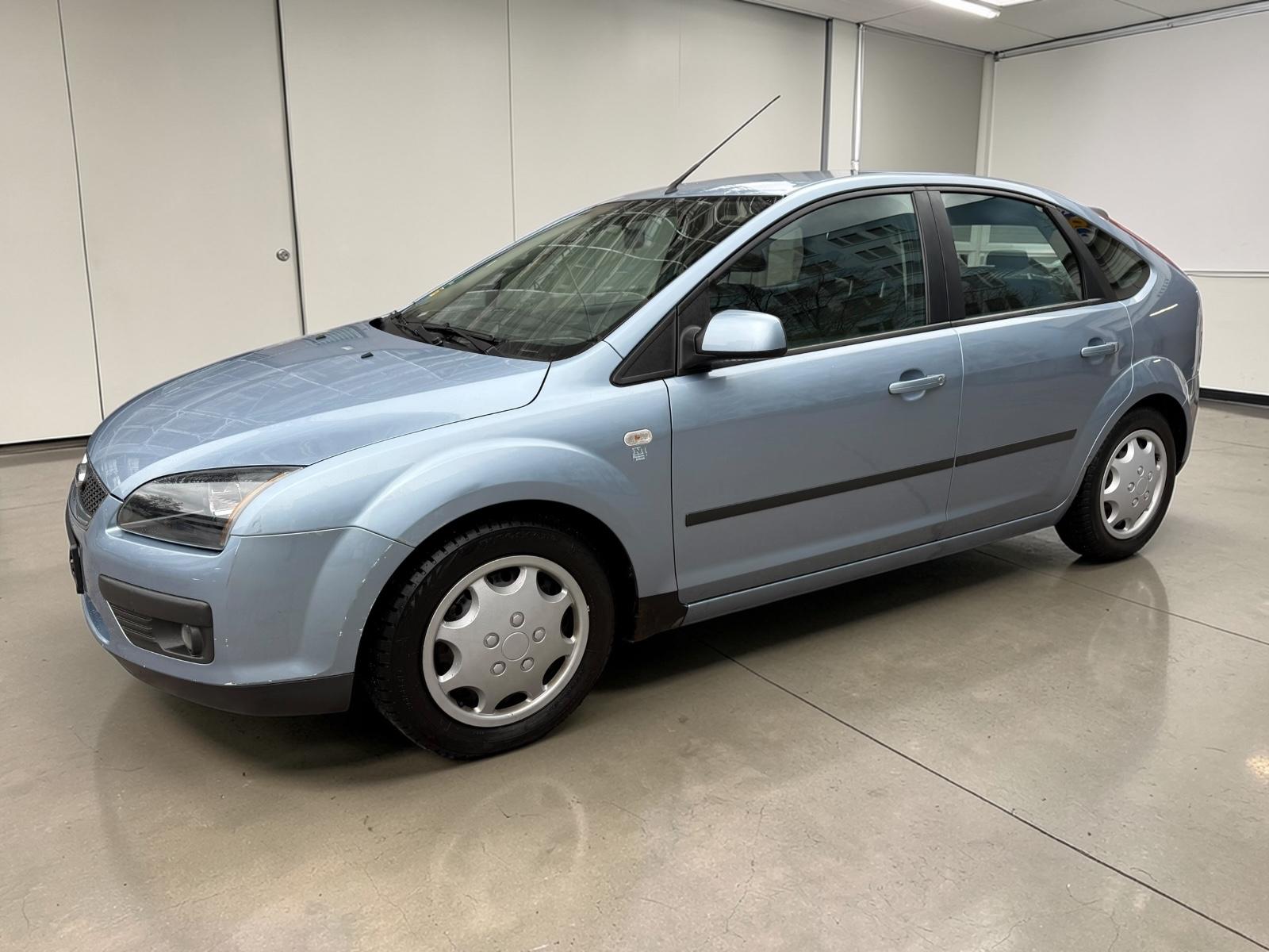 Ford Focus Lim. Sport KLIMA-SERVO-ZV-SHZ-2.HAND-TÜV-