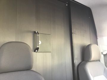 Volkswagen Crafter - 11
