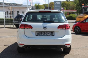Volkswagen Golf - 6