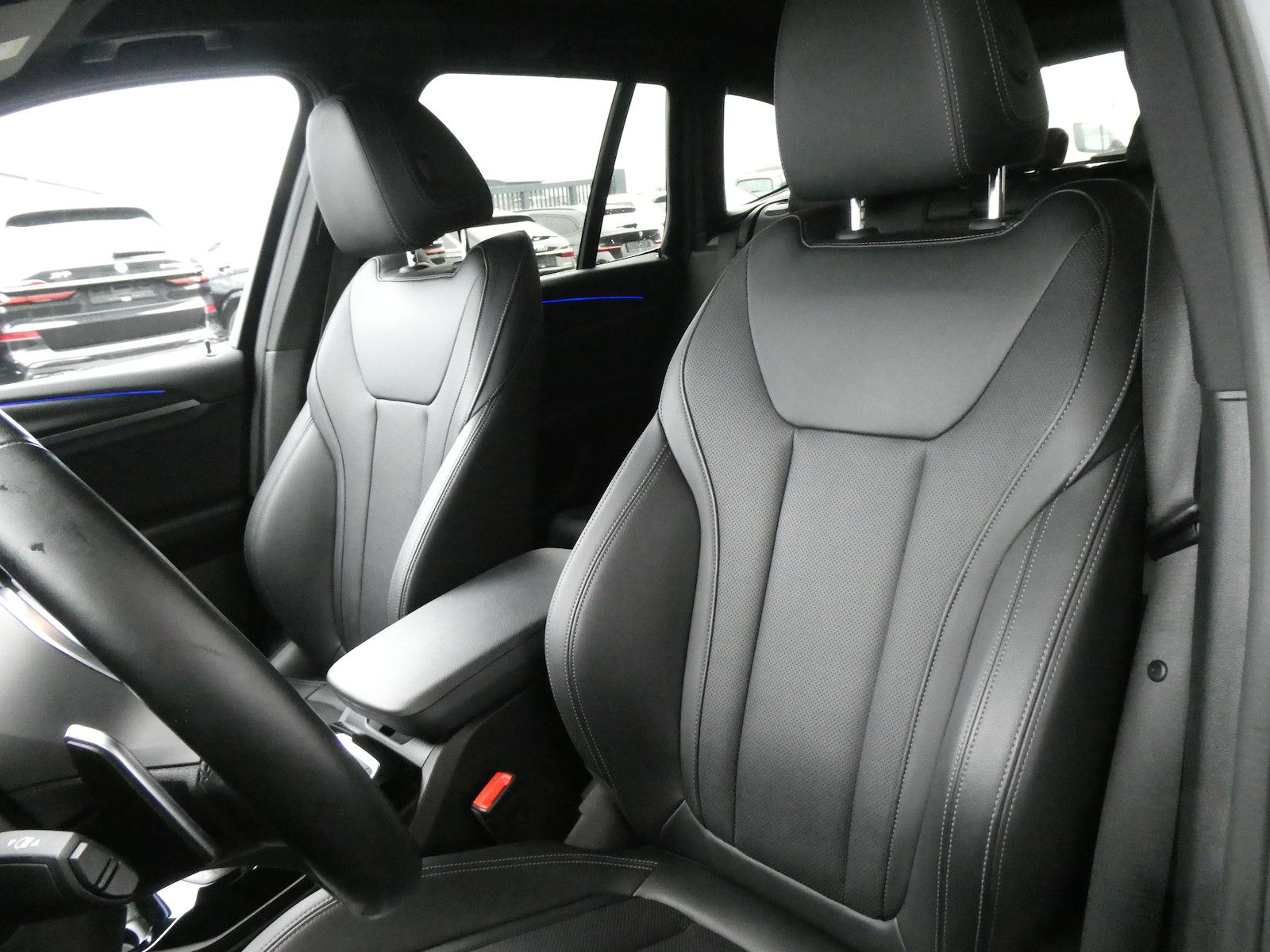 BMW X3 xDrive 20 i M Sport, AHK, Kamera foto 10
