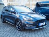 Ford Focus Turnier Active X Auto LED Navi Winterp AHK