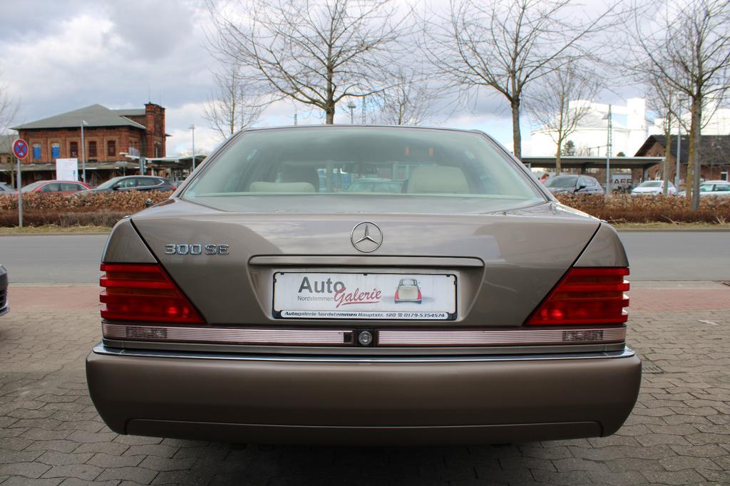 Mercedes-Benz S 300