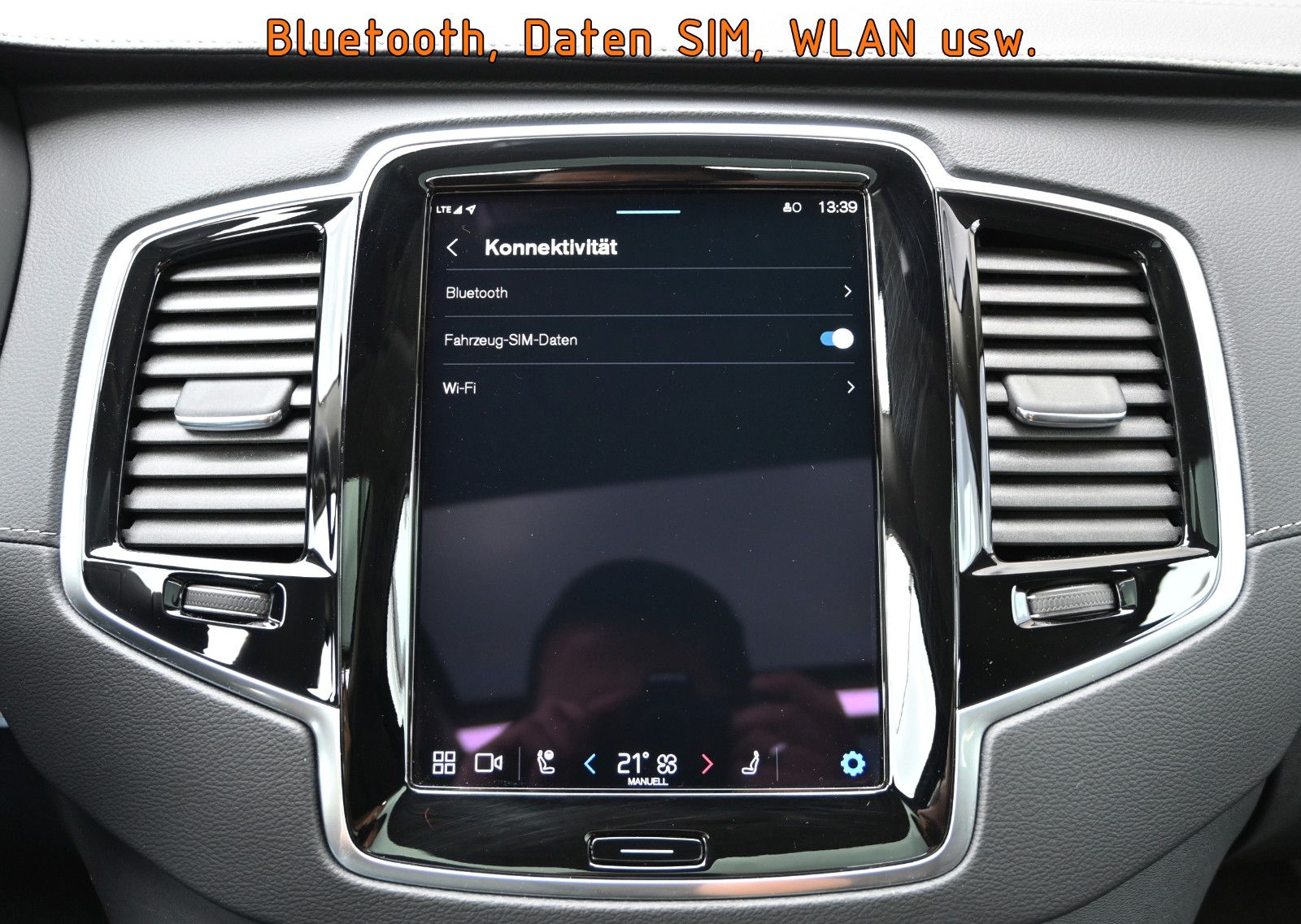 Fahrzeugabbildung Volvo XC90 T8 AWD Re Ultimate Bright °B&W°FOUR-C°VOLL!
