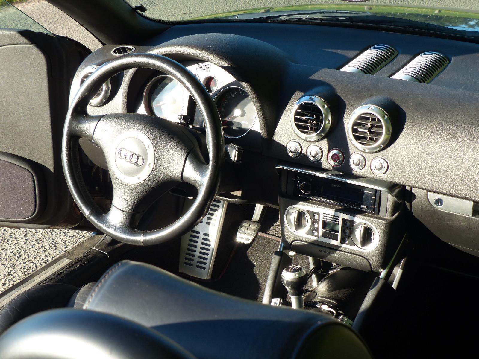 Audi TT Roadster 1.8T 132 kW -