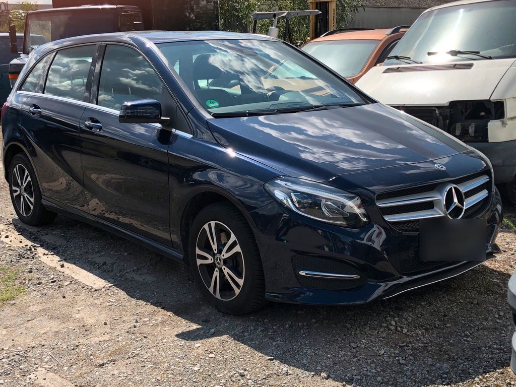 Image of Mercedes-Benz B 180
