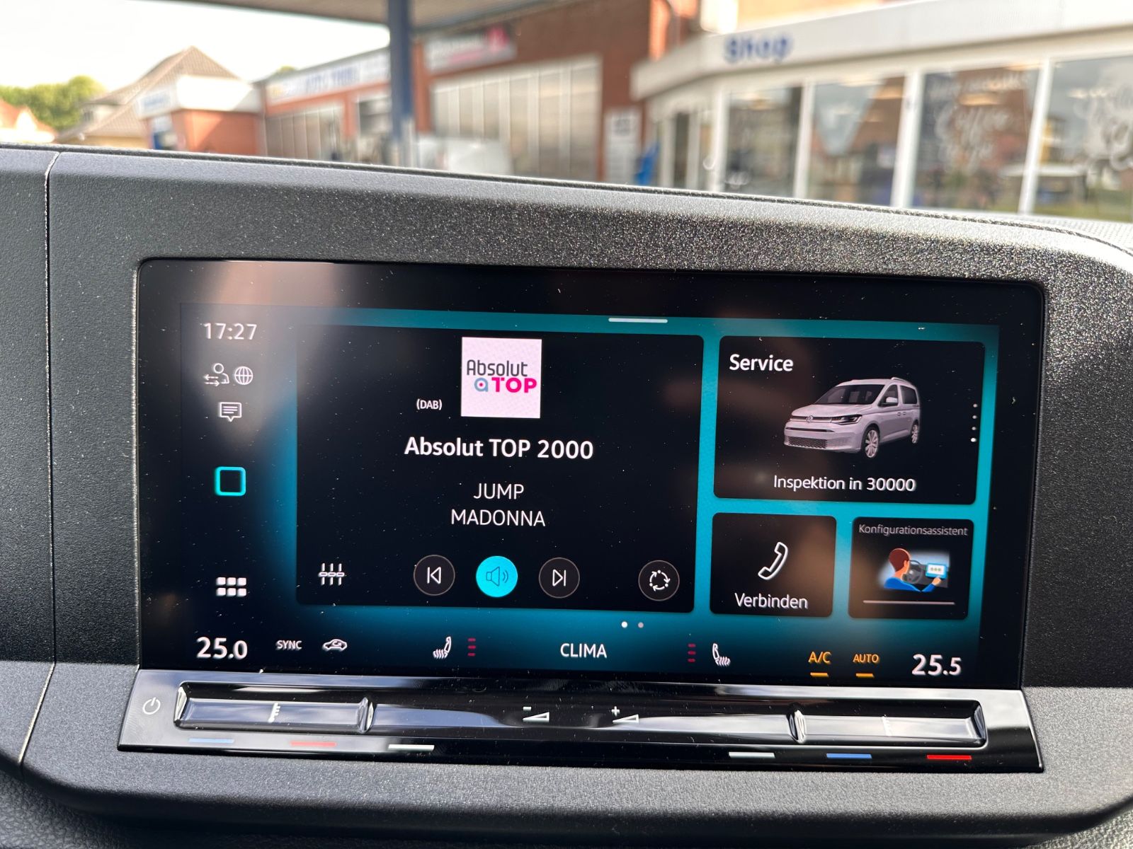 Fahrzeugabbildung Volkswagen Caddy Maxi Kombi 1.5 TSI Life DSG AHK/ACC/APP