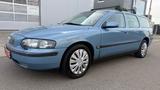 Volvo V70 2.4D D5 AWD 4X4 AUTOMATIK,LEDER,AHK,PDC - Volvo V70 mit Diesel-Antrieb: 2.4