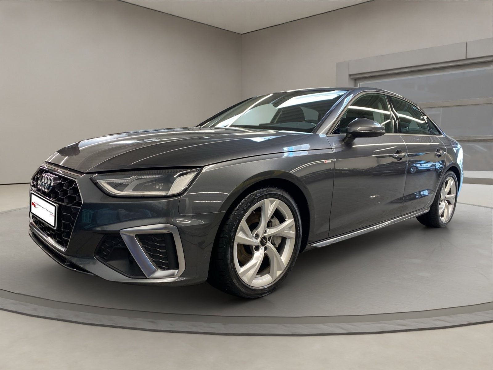 Audi A4 40 2.0 TDI S-Line S-line ACC AUT Kam. Navi LM