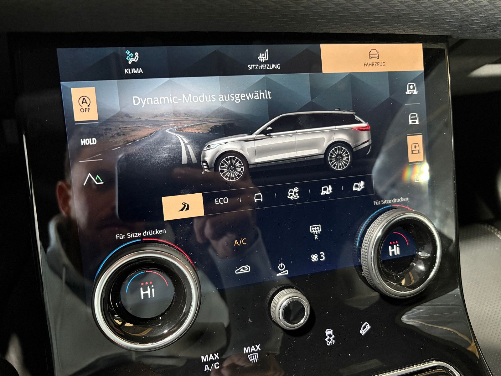 Fahrzeugabbildung Land Rover Range Rover Velar/360*KAM/LED/APPLE/LEDER/