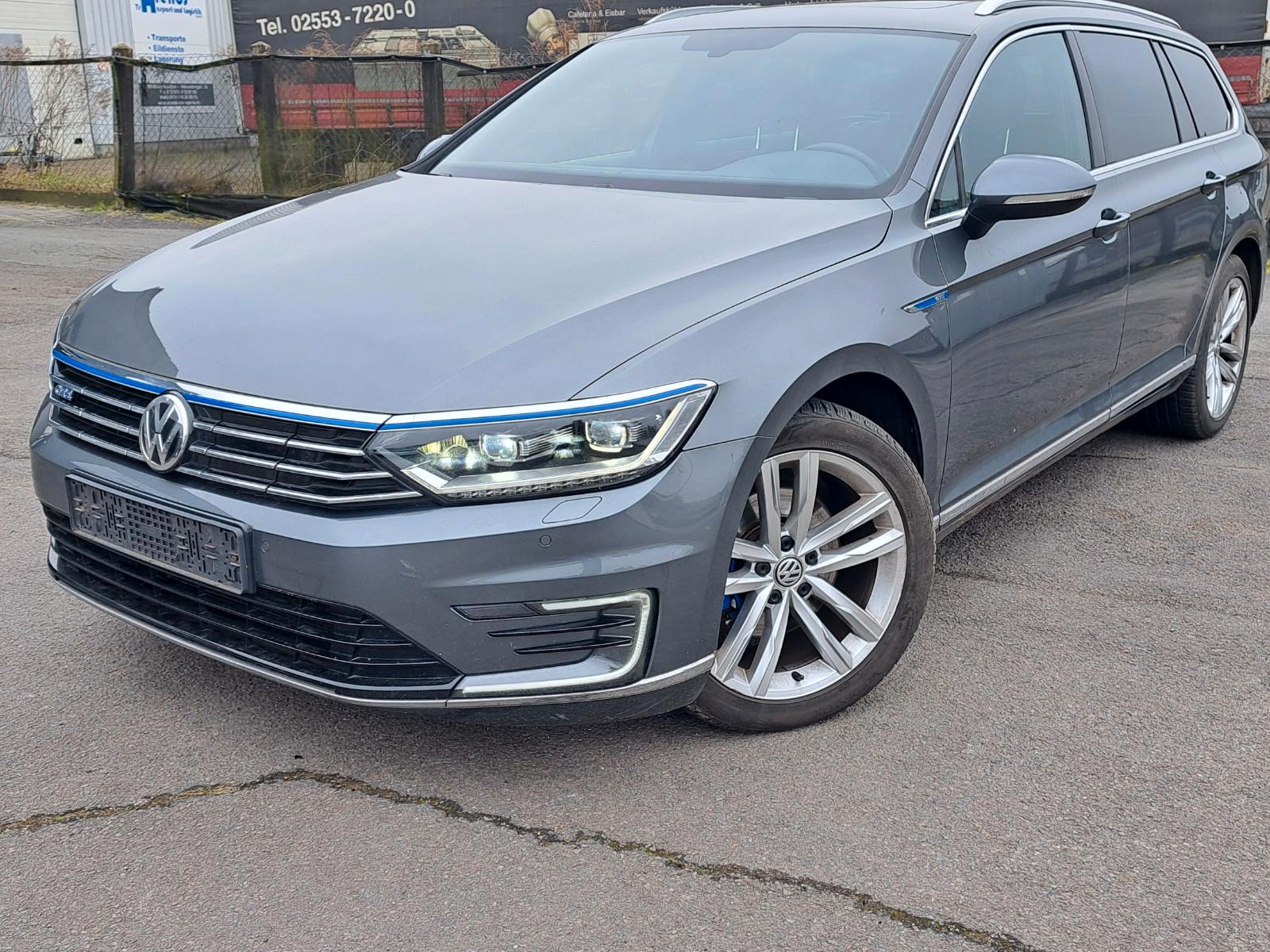 Volkswagen Passat Variant GTE/Panoramadach/Leder/Navi/Kam