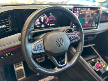 Volkswagen Tiguan *R-LINE*MASSAGE*LKHZ*ACC*CARPLAY*LED