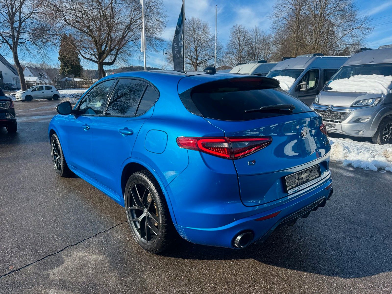 Fahrzeugabbildung Alfa Romeo Stelvio Veloce Glasdach Memory Alcantara Navi