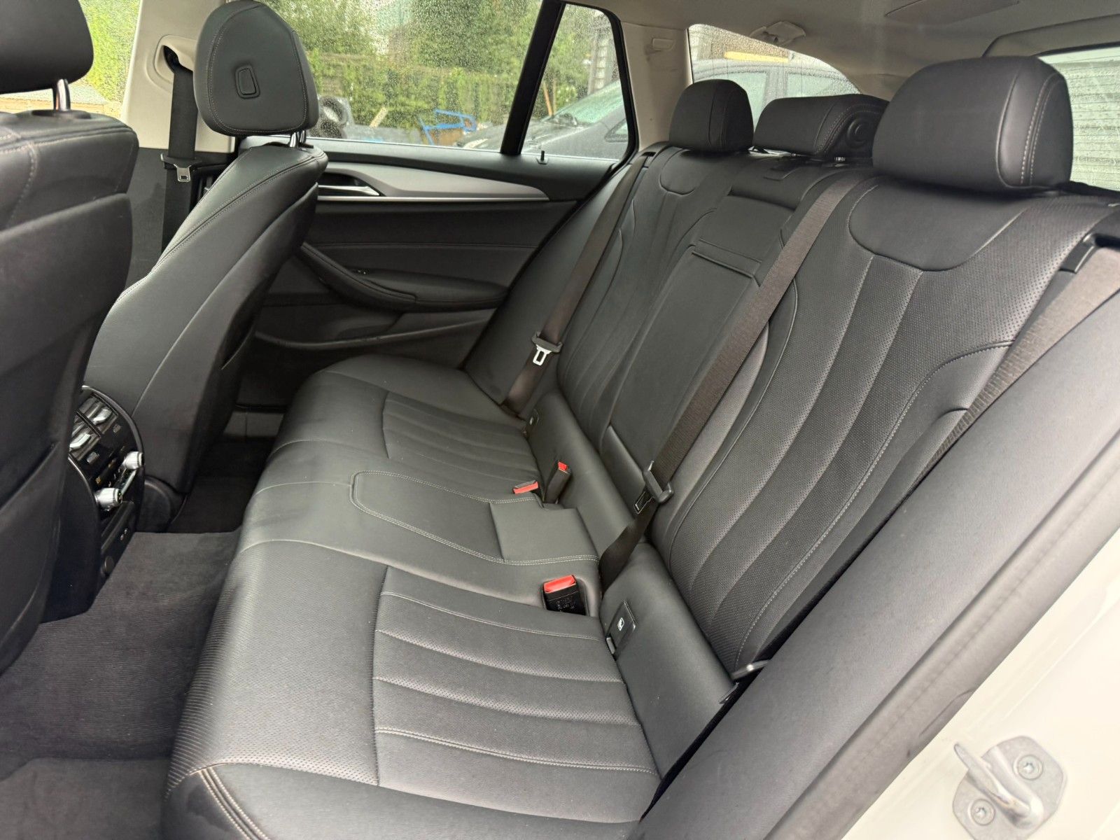 Fahrzeugabbildung BMW 520 d
