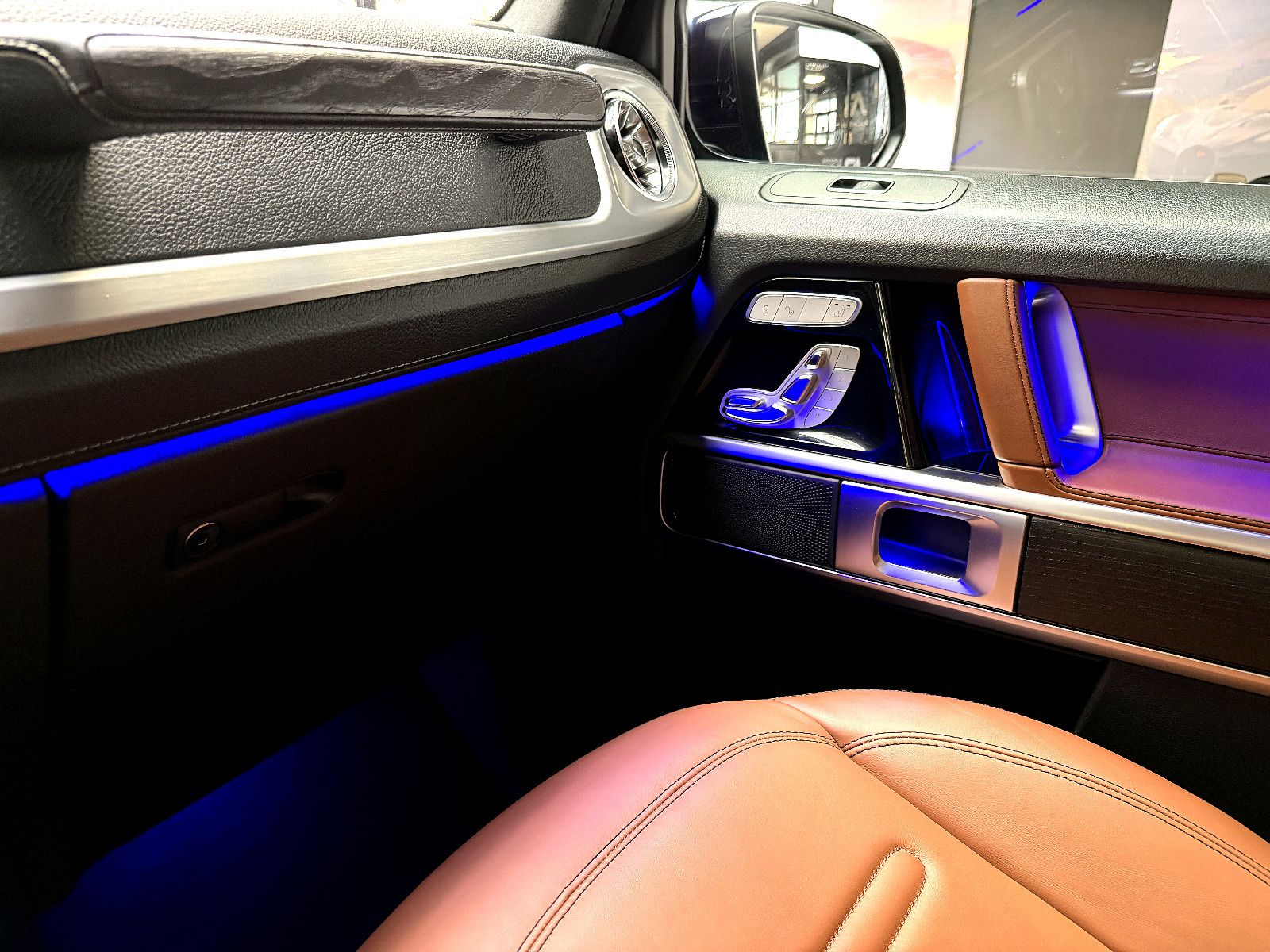 Fahrzeugabbildung Mercedes-Benz G 500 /AMG/22''ALU/AMBIENTE/360°KAM/STANDHEIZUNG