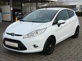 Ford Fiesta Titanium 1.6/Klimaautomatik/Scheckheft - Ford Fiesta aus 2010: 1.6