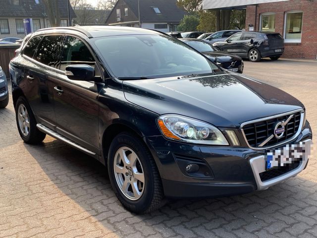 Volvo XC60 Summum AWD AUTOMATIK LEDER  KAMERA NAVI AHK