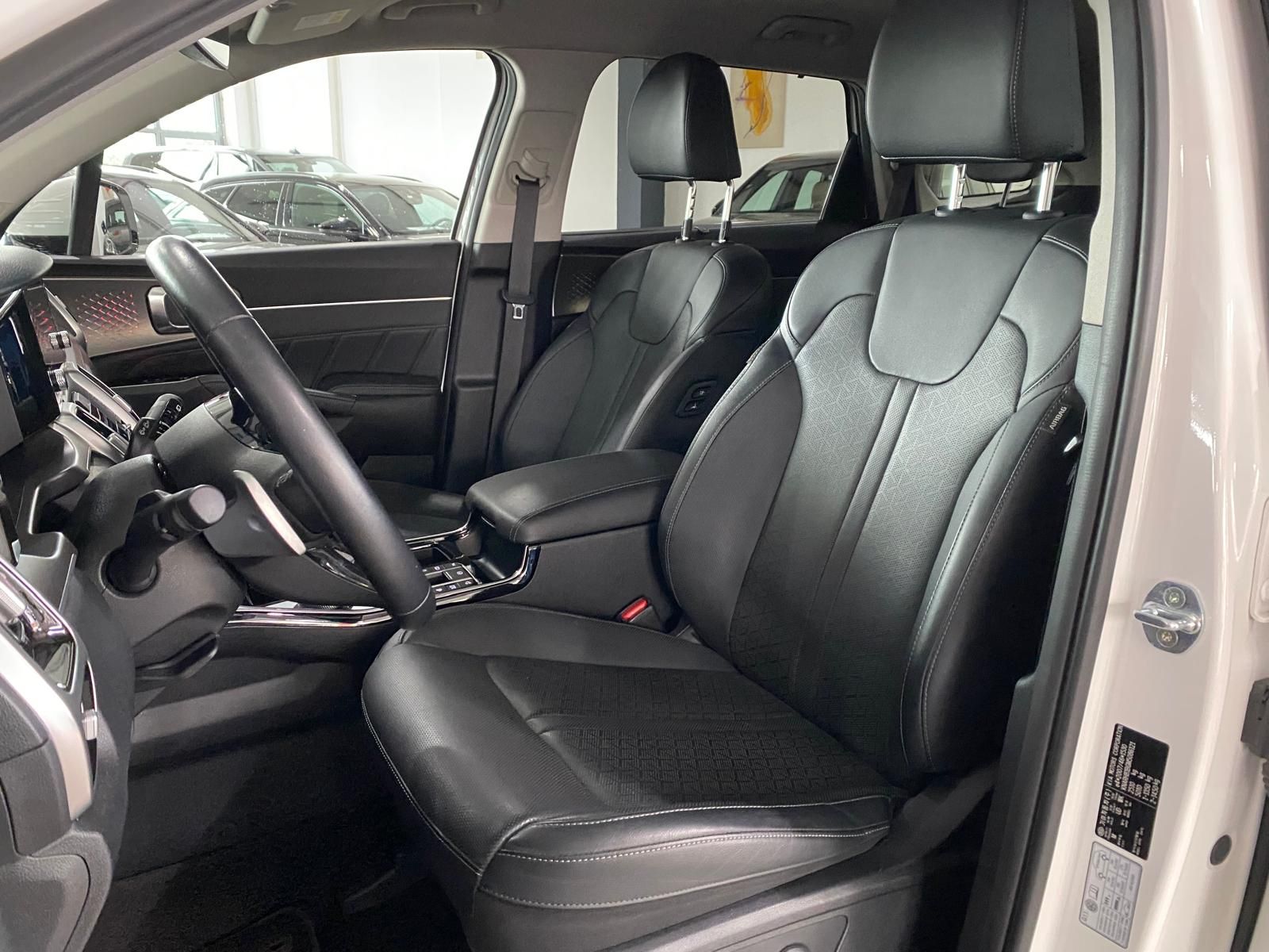 Fahrzeugabbildung Kia Sorento 2.2 CRDi Spirit 2WD/Navi/LED/1.Hd/U-Frei