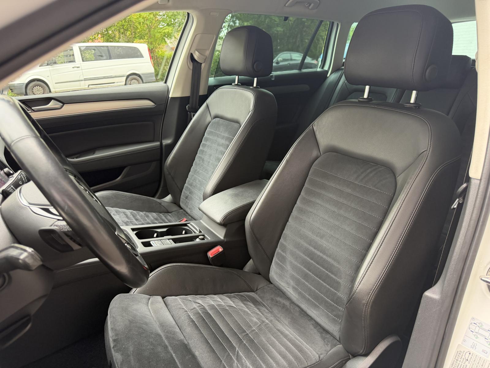 Volkswagen Passat Highline LED ACC Virtual Massage RüKamera